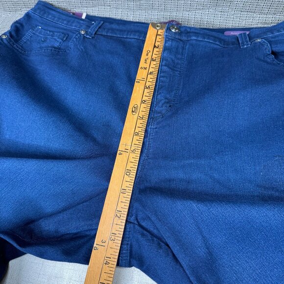 Gloria Vanderbilt Amanda Womens Size 18W Blue Slimming Tapered Leg Denim Jeans - Picture 6 of 12